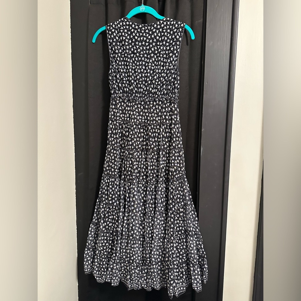Max Studio Black and White Patterned V Neck Mesh Midi Dress - Picture 2 of 2